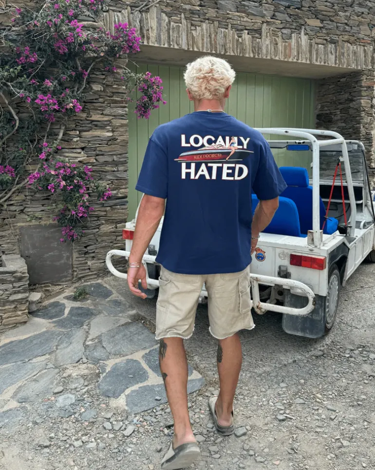 Camiseta Azul Marino Locally Hated